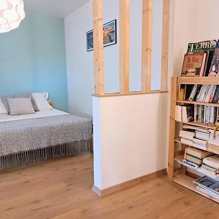 Vila Spacieuse Maison Avec Piscine, 9km De L'ocean.