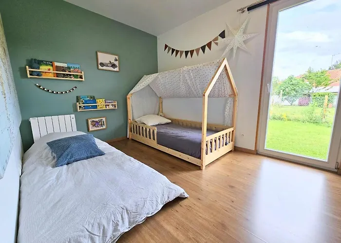 Vila Spacieuse Maison Avec Piscine, 9km De L'ocean.